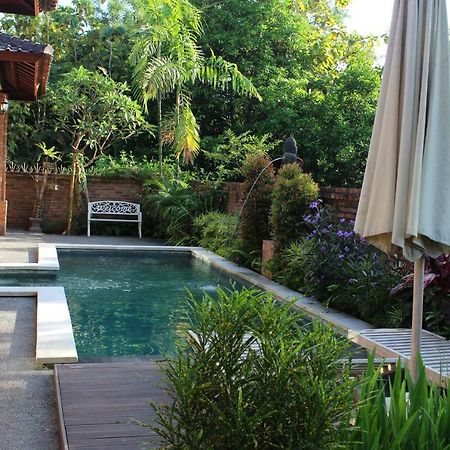 Villa Mayong Uluwatu エクステリア 写真