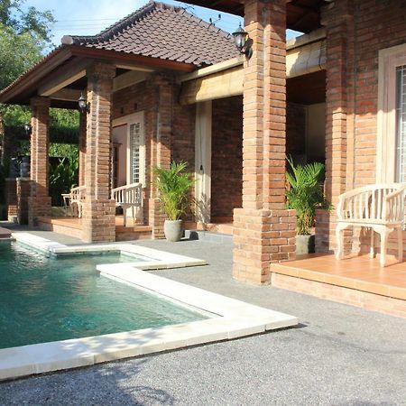 Villa Mayong Uluwatu エクステリア 写真